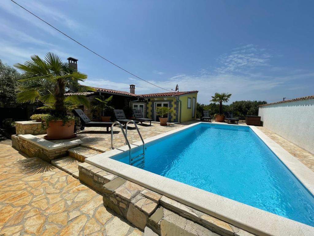 Holiday Home Bukovac 普拉 外观 照片