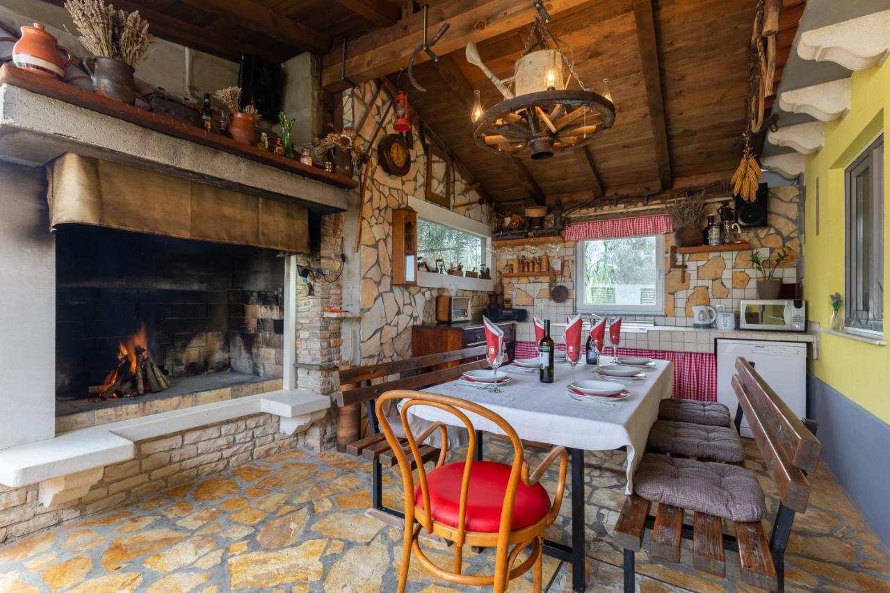 Holiday Home Bukovac 普拉 外观 照片