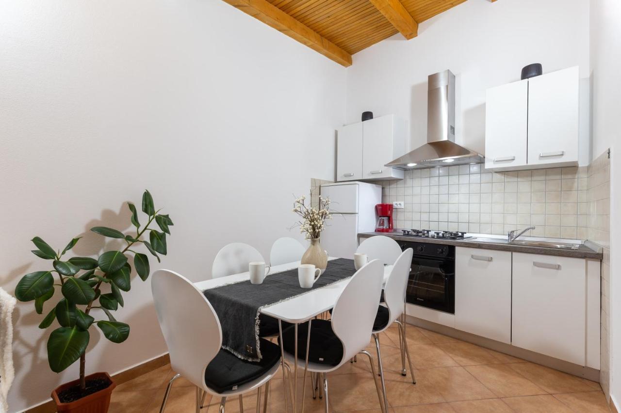 Holiday Home Bukovac 普拉 外观 照片