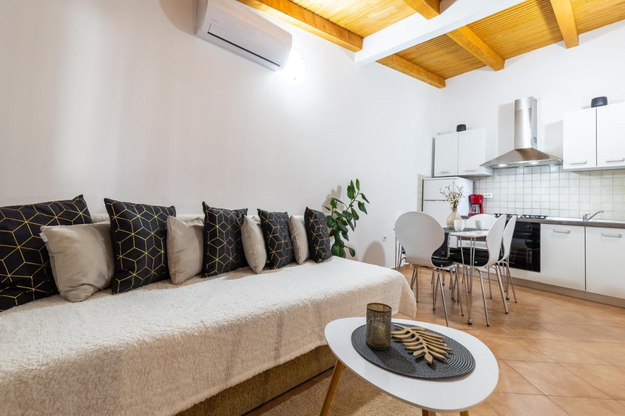 Holiday Home Bukovac 普拉 外观 照片
